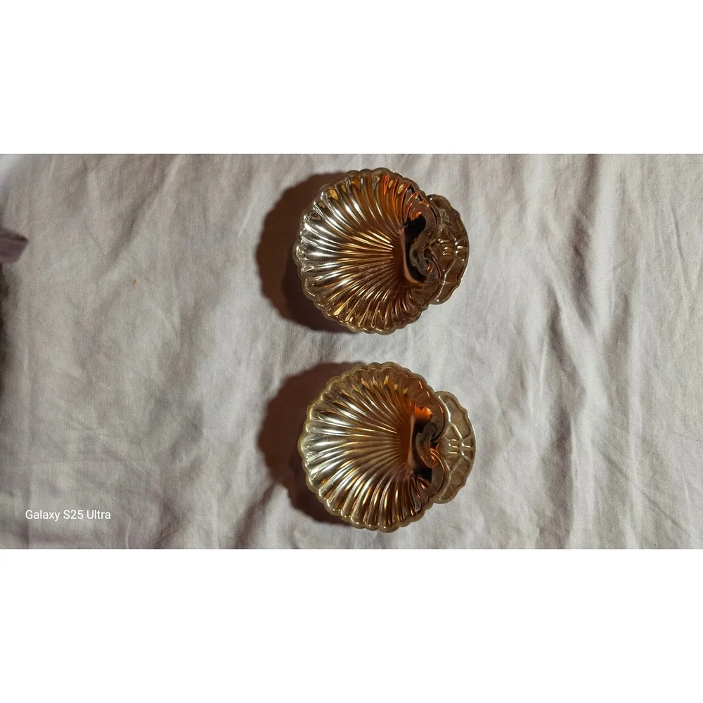 Old Hampshire Silversmiths Vintage Silverplated Shell Trays Set of 2 with Box